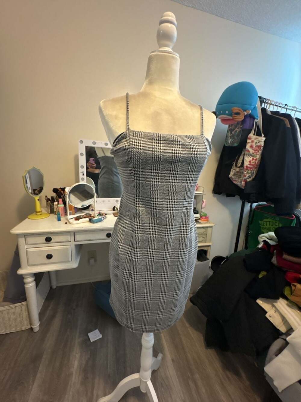ACTIVE USA Houndstooth Plaid Bodycon Dress Medium